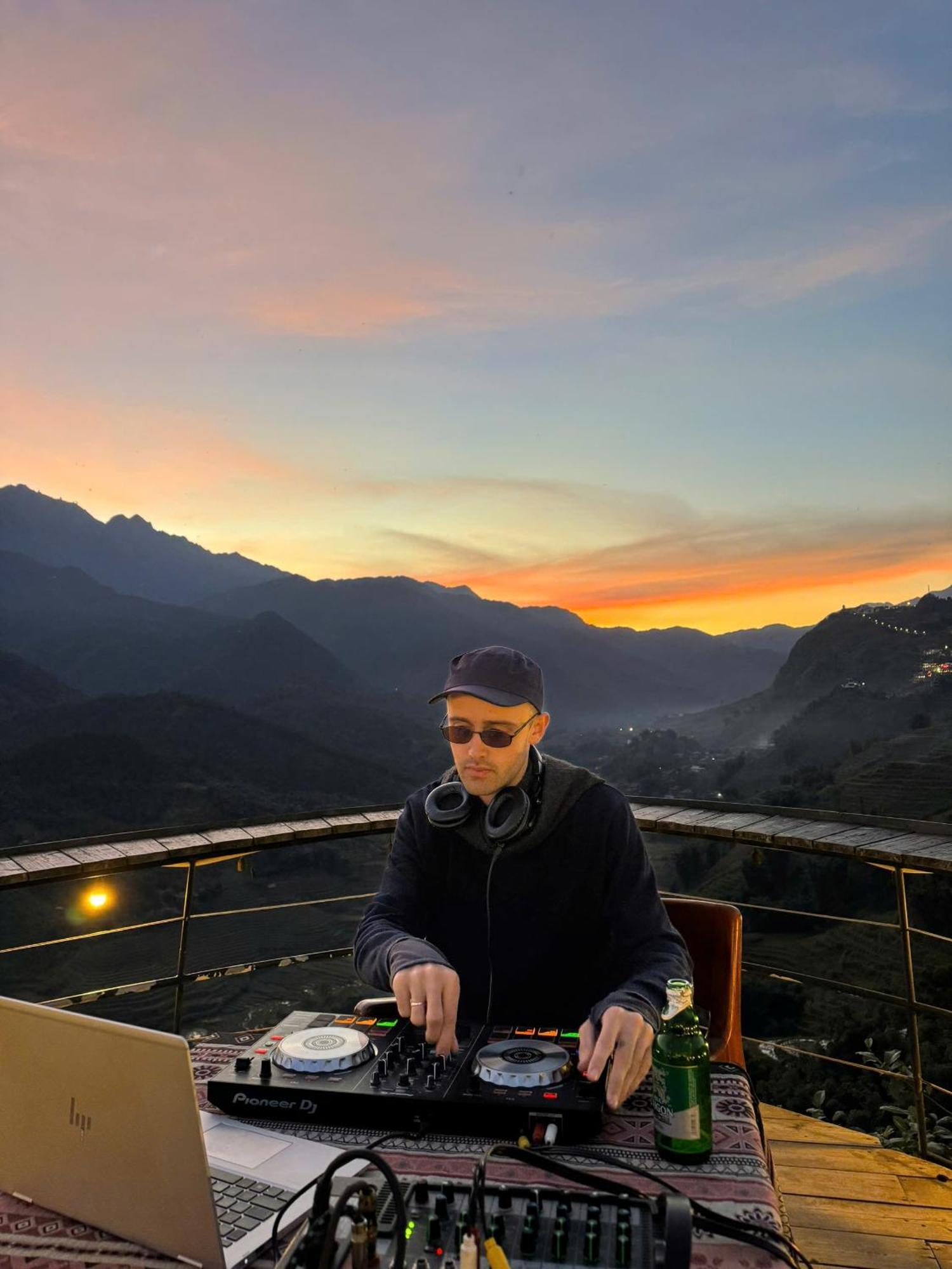 Phansi - Glamping, View Point 360, Bar & Bbq * Sapa